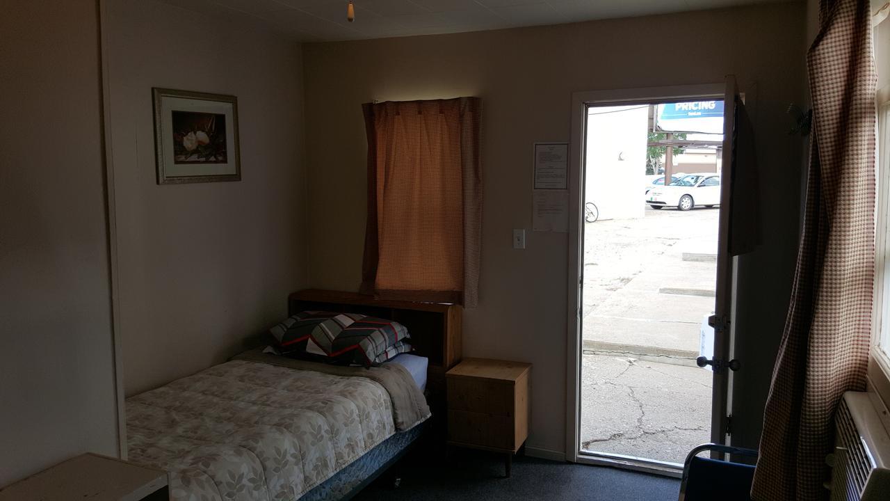 Hat Motel Medicine Hat Extérieur photo