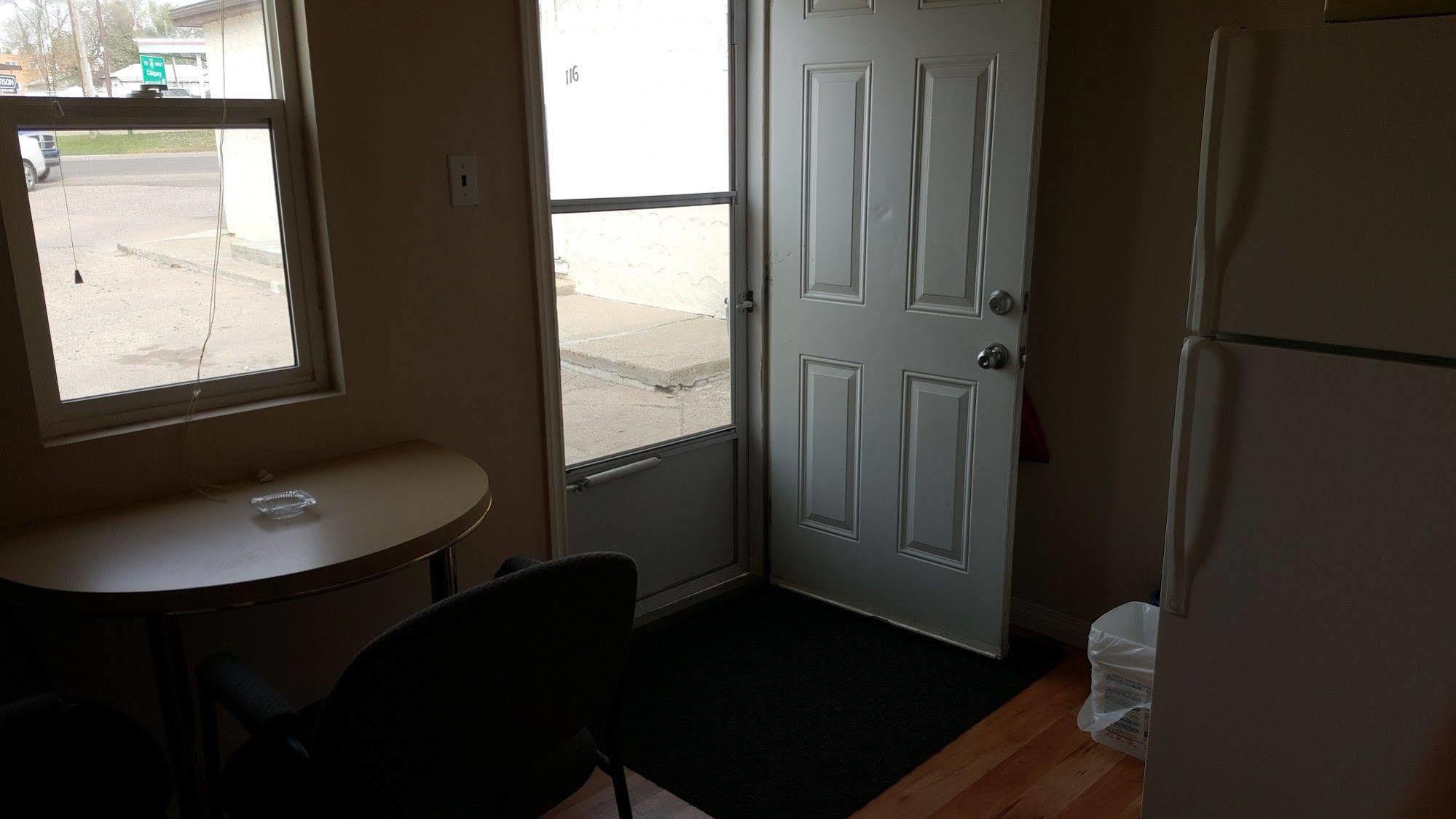 Hat Motel Medicine Hat Extérieur photo